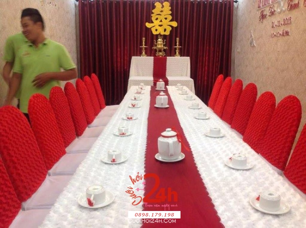 Dịch vụ cưới hỏi 24h trọn vẹn ngày vui chuyên trang trí nhà đám cưới hỏi và nhà hàng tiệc cưới | Cho thuê bàn ghế tông màu đỏ (2)