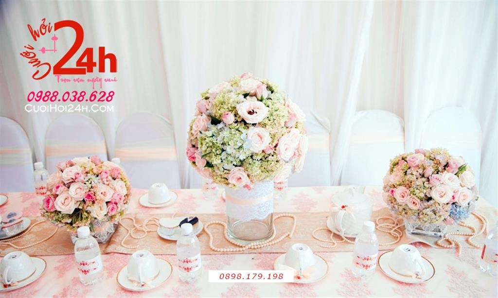 Dịch vụ cưới hỏi 24h trọn vẹn ngày vui chuyên trang trí nhà đám cưới hỏi và nhà hàng tiệc cưới | Dịch vụ trang trí hoa để bàn ngày cưới màu hồng pastel