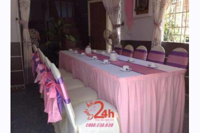 Dịch vụ cưới hỏi 24h trọn vẹn ngày vui chuyên trang trí nhà đám cưới hỏi và nhà hàng tiệc cưới | Cho thuê bàn ghế tông màu tím hồng (1)