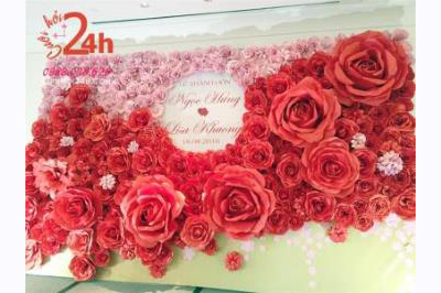 Dịch vụ cưới hỏi 24h trọn vẹn ngày vui chuyên trang trí nhà đám cưới hỏi và nhà hàng tiệc cưới | Backdrop hoa giấy màu đỏ to đẹp